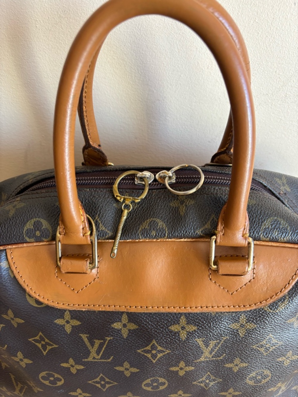 Authentic Louis Vuitton monogram deauville tote - Picture 4 of 9